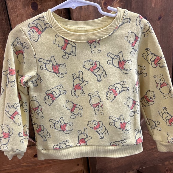 Disney Other - Winnie the Pooh 4T Sweater